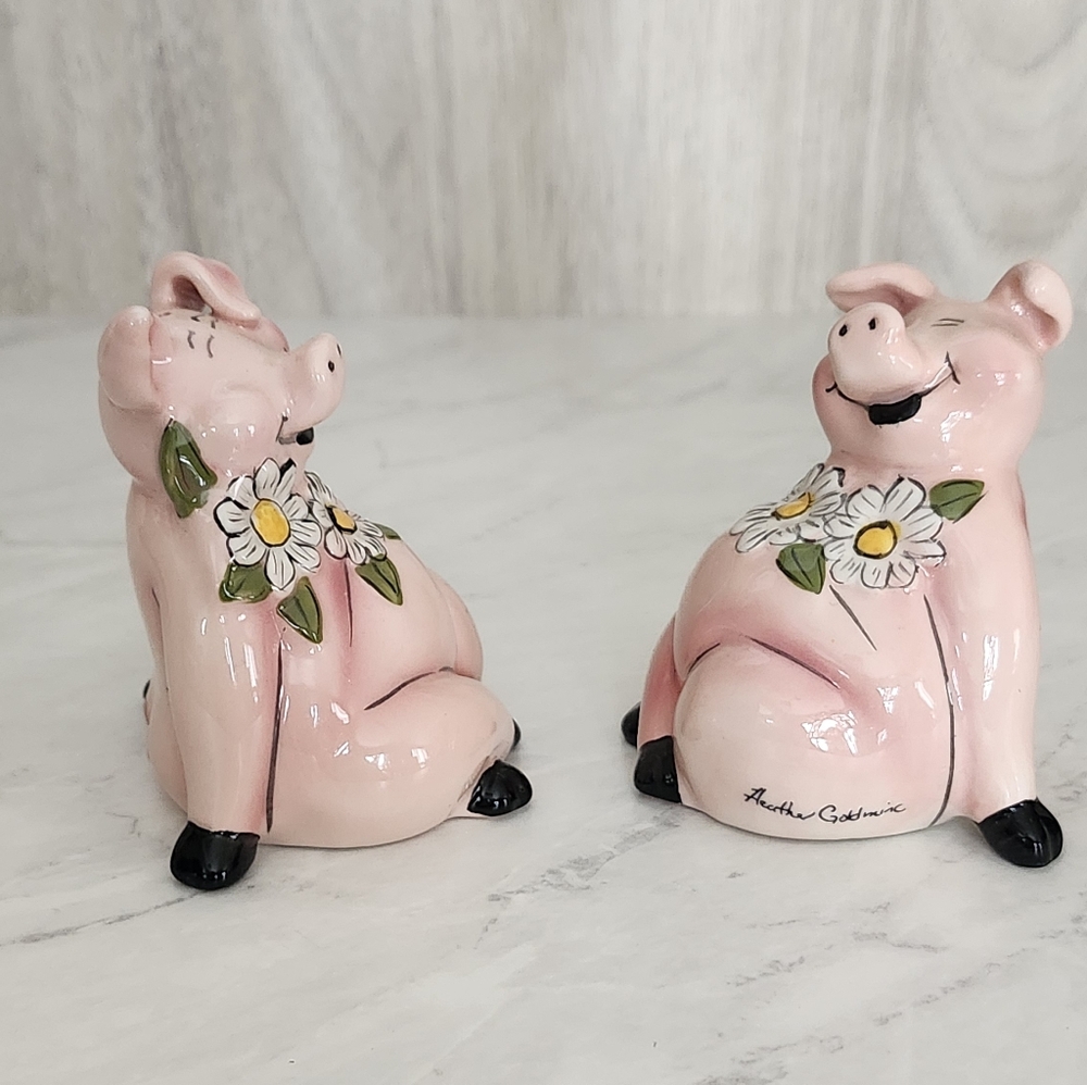 Hand Painted Pig Daisy Salt And Pepper Shakers Vintage Bkue Sky Heather Minc - Picture 5 of 12